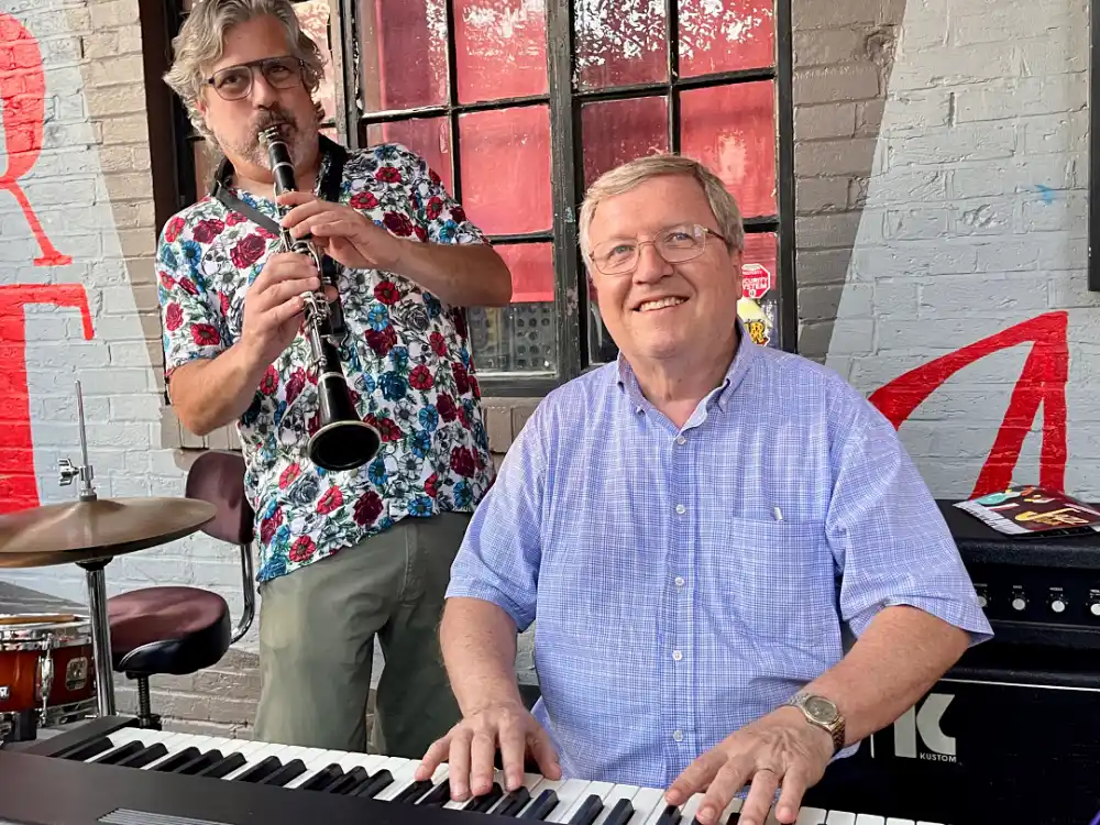 chris heslop with clarinet and bob kreitz at piano